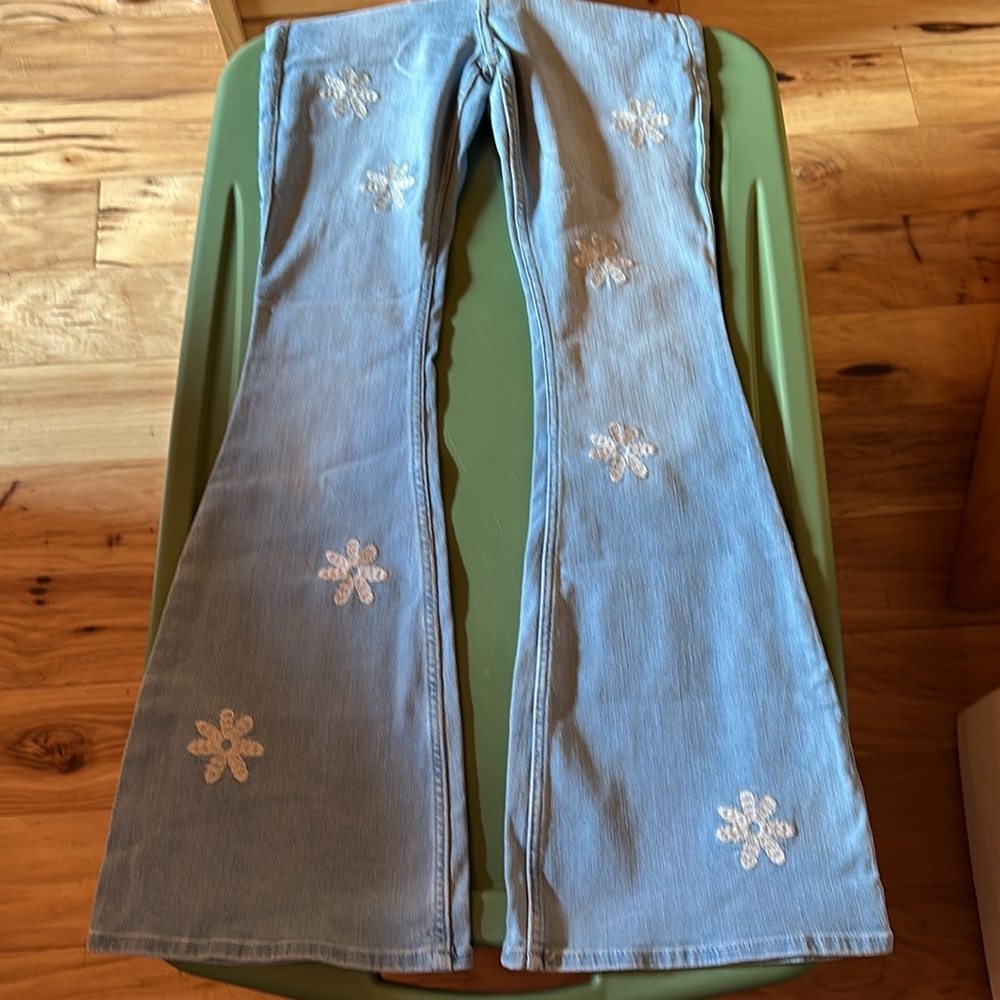 Bell Bottom Jeans - Picture 2 of 4